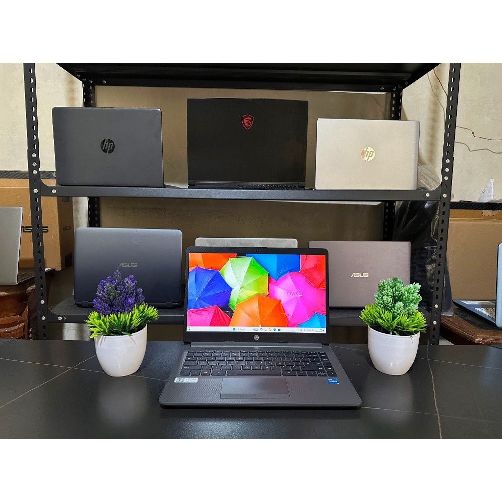 Laptop HP 240 G8 - Intel Core i3-1115G4, RAM 8GB, SSD NVME 256GB - Mulus Dan Bergaransi
