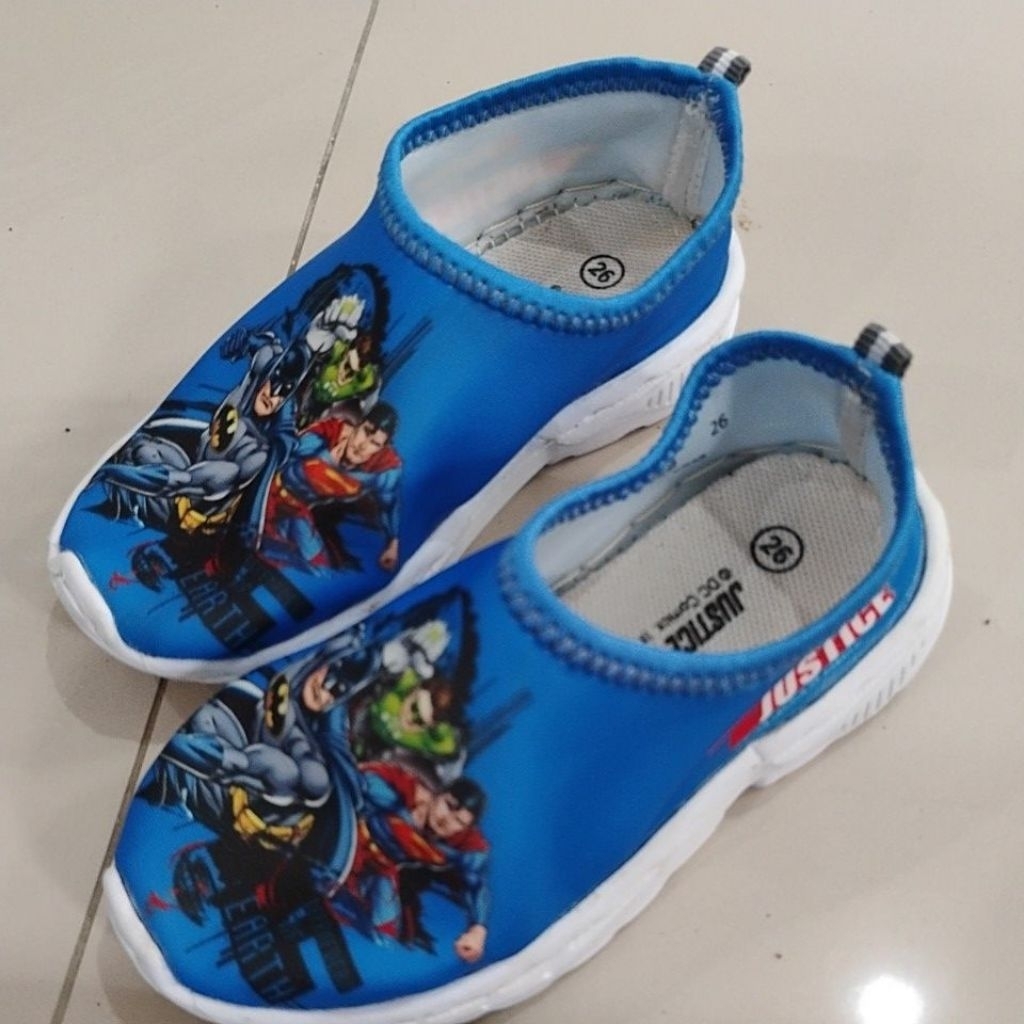 sepatu slip on preloved anak justice league 26