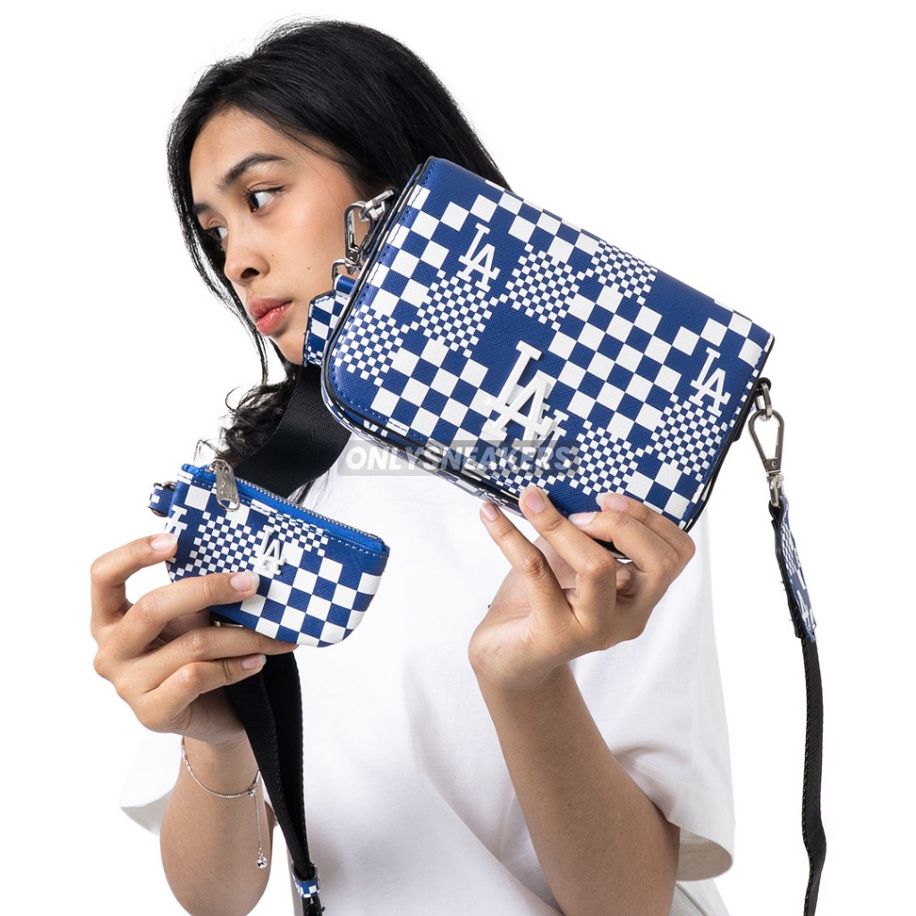 MLB LA DODGERS CHECKERBOARD MINI CROSS HOODY BAG