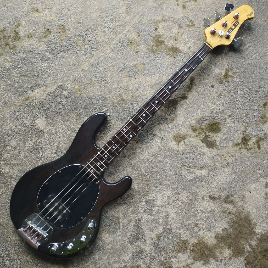 GITAR BASS ORIGINAL STERLING BY MUSICMAN SUB SERIES 4 STRING SECOND MURAH