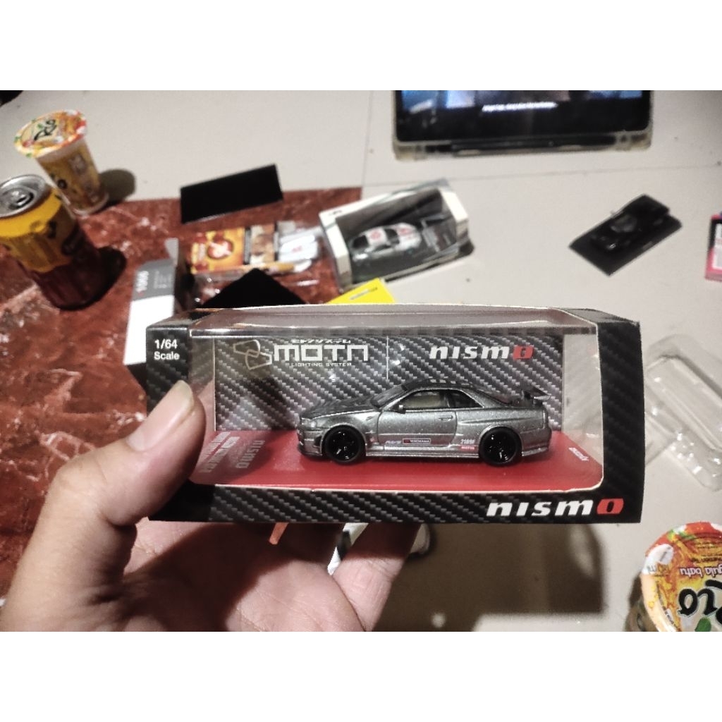 nissan-skyline-gtr-ztune-kyosho-motn-light