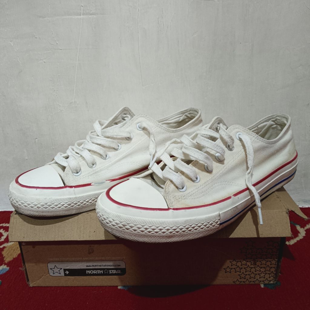 [PRELOVED] SEPATU PUTIH NORTH STAR SIZE 43