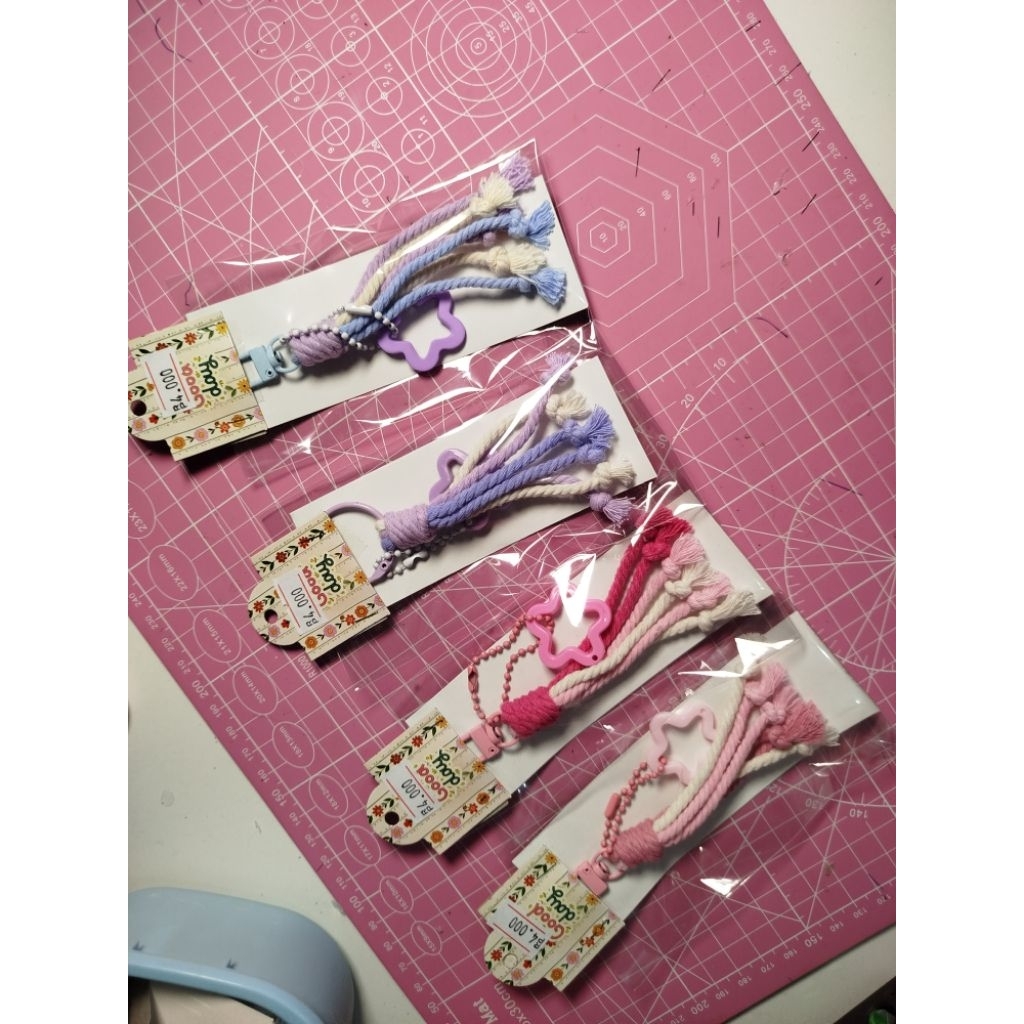 Gantungan Tas Macrame - Keychain Macrame Souvenir Macrame