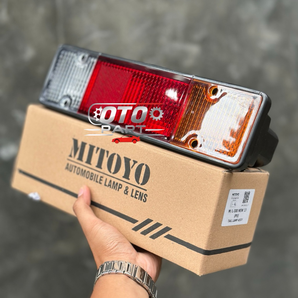 Stop Lamp L300 New Model Soket Bulat Lampu Belakang L300 Pick Up / stop lamp L300 / Lampu rem L300 /