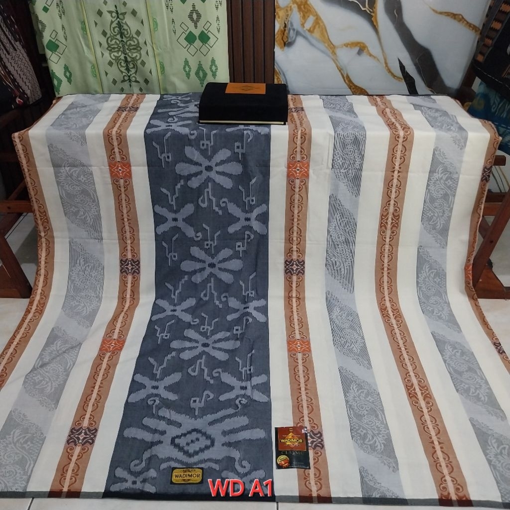 SARUNG WADIMOR  JAGUARD CLASIK SONGKET TIMBUL