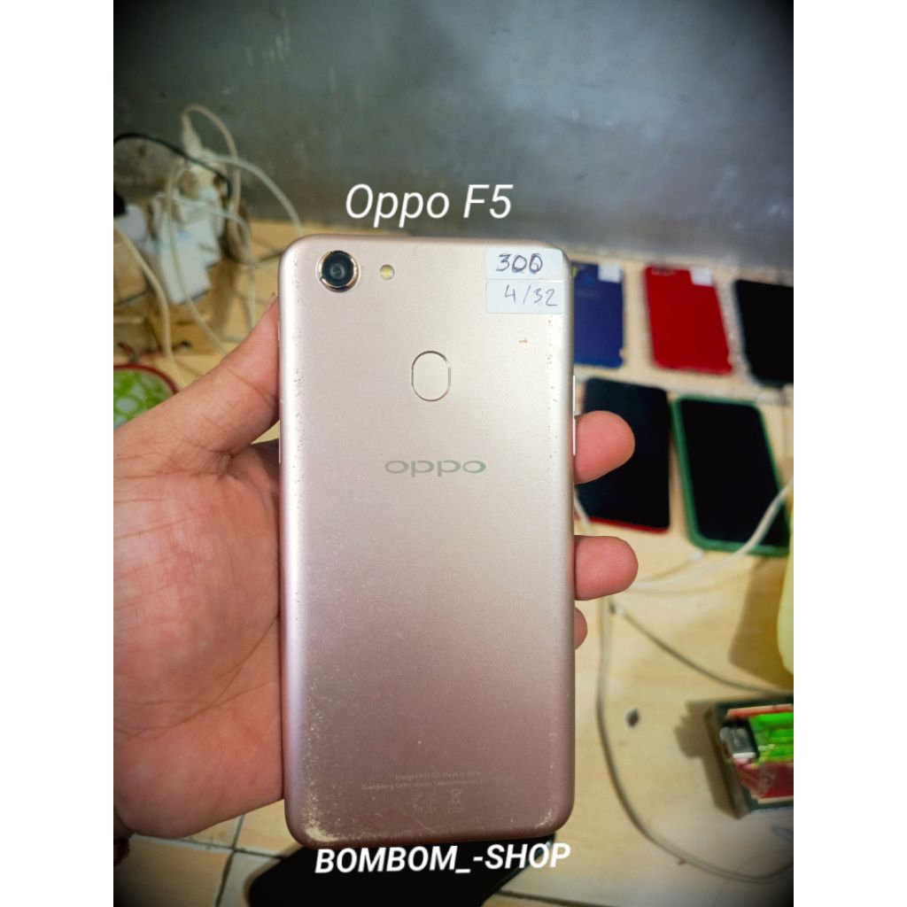 Oppo F5 Ram 4/32 hp second layak pake minus lecet pemakaian