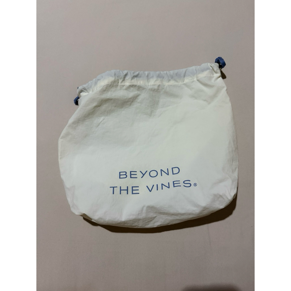 Beyond the vines BTV, Poofy Bag, ORIGINAL - Authentic - BTV Singapore