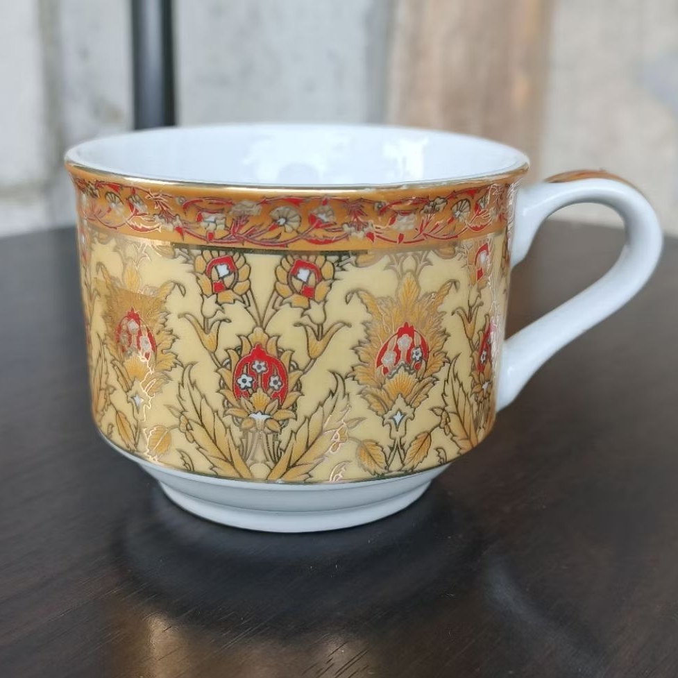 Cangkir keramik jadul Bistro 2006