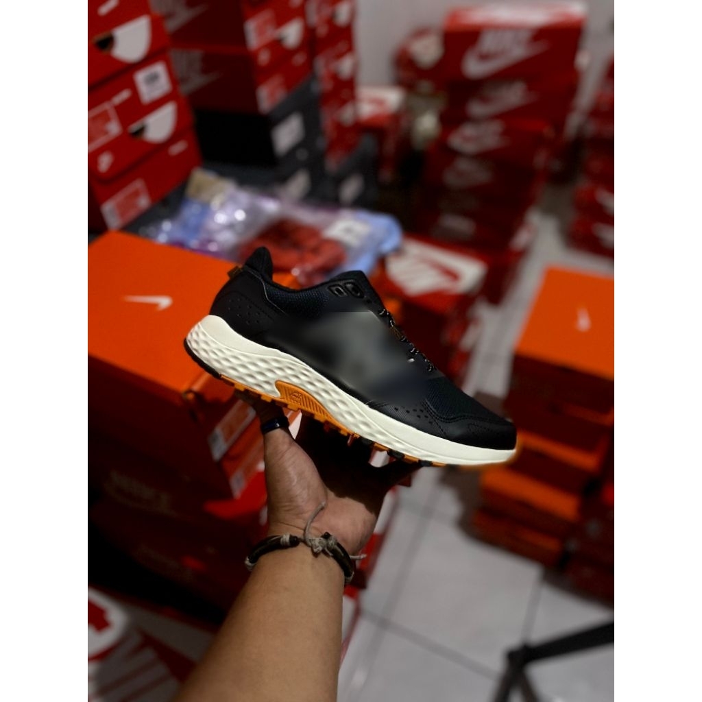 SEPATU RUNNING TRAIL HIKING OUTDOOR NB 410 V8 BLACK ORIGINAL 100% BNIB RESMI