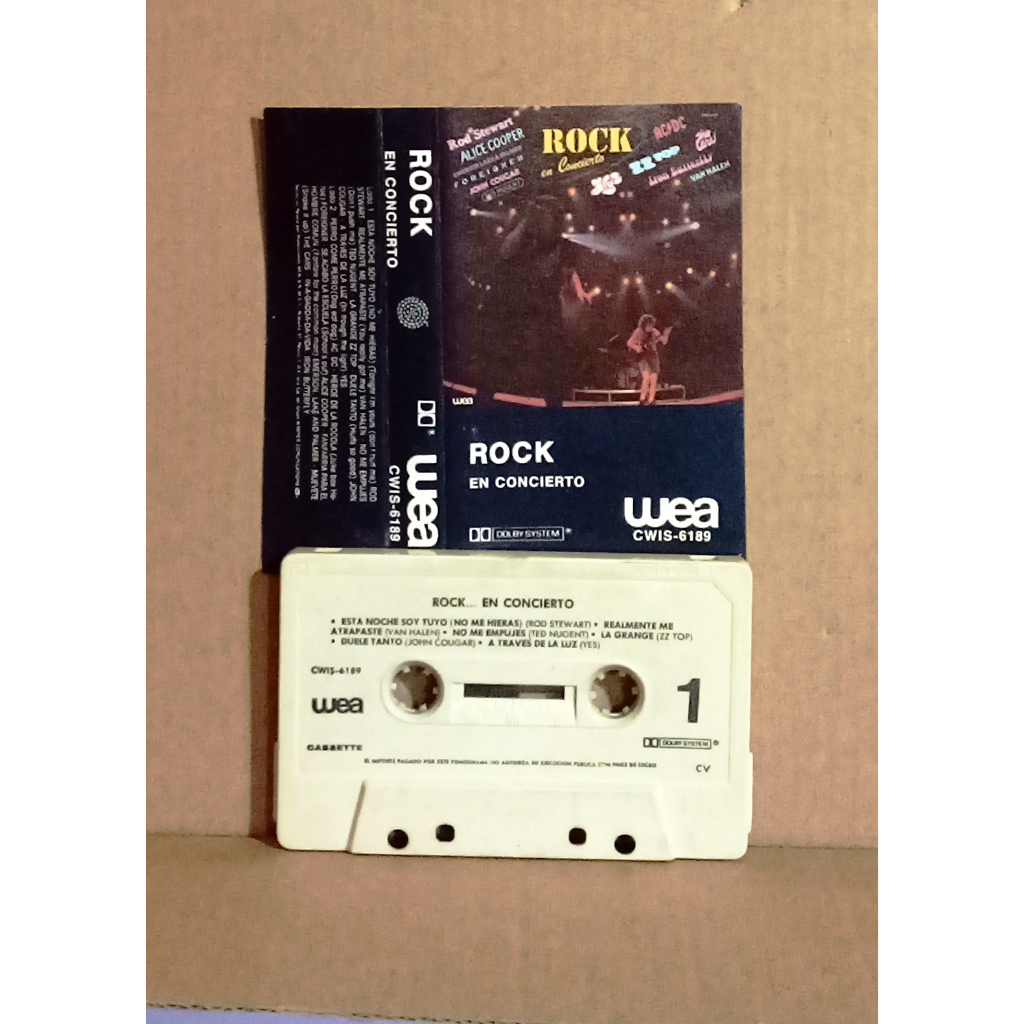 ROCK EN CONCIERTO - Kaset Impor