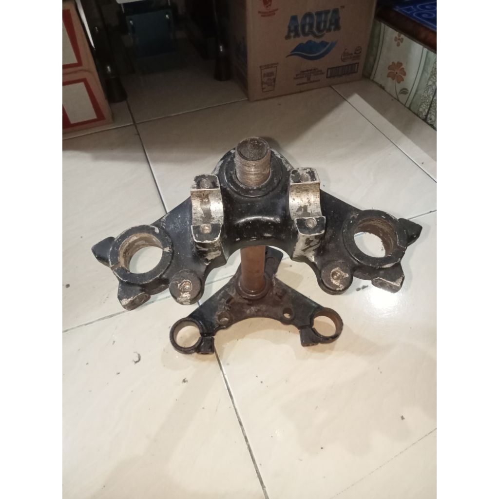 T Segitiga Atas Bawah Honda GL100 Gl100 ori