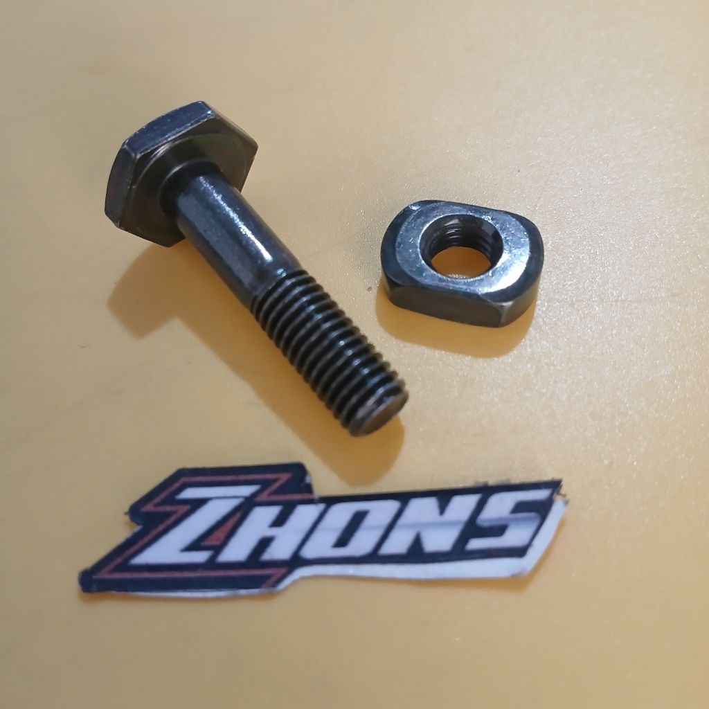 BAUT GEAR YAMAHA KUNCI 14 M8×35 + MUR OVAL