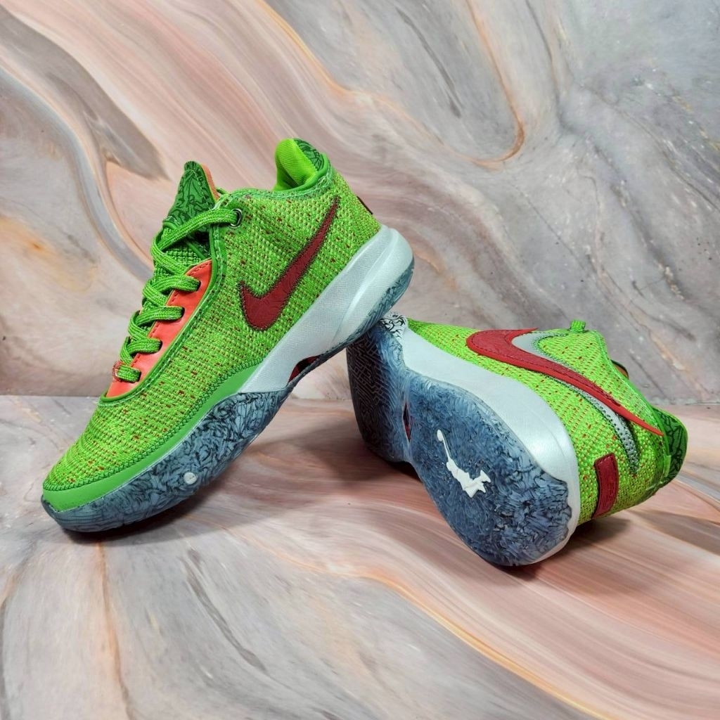 Sepatu Nike Lebron 20 Stocking Stuffer