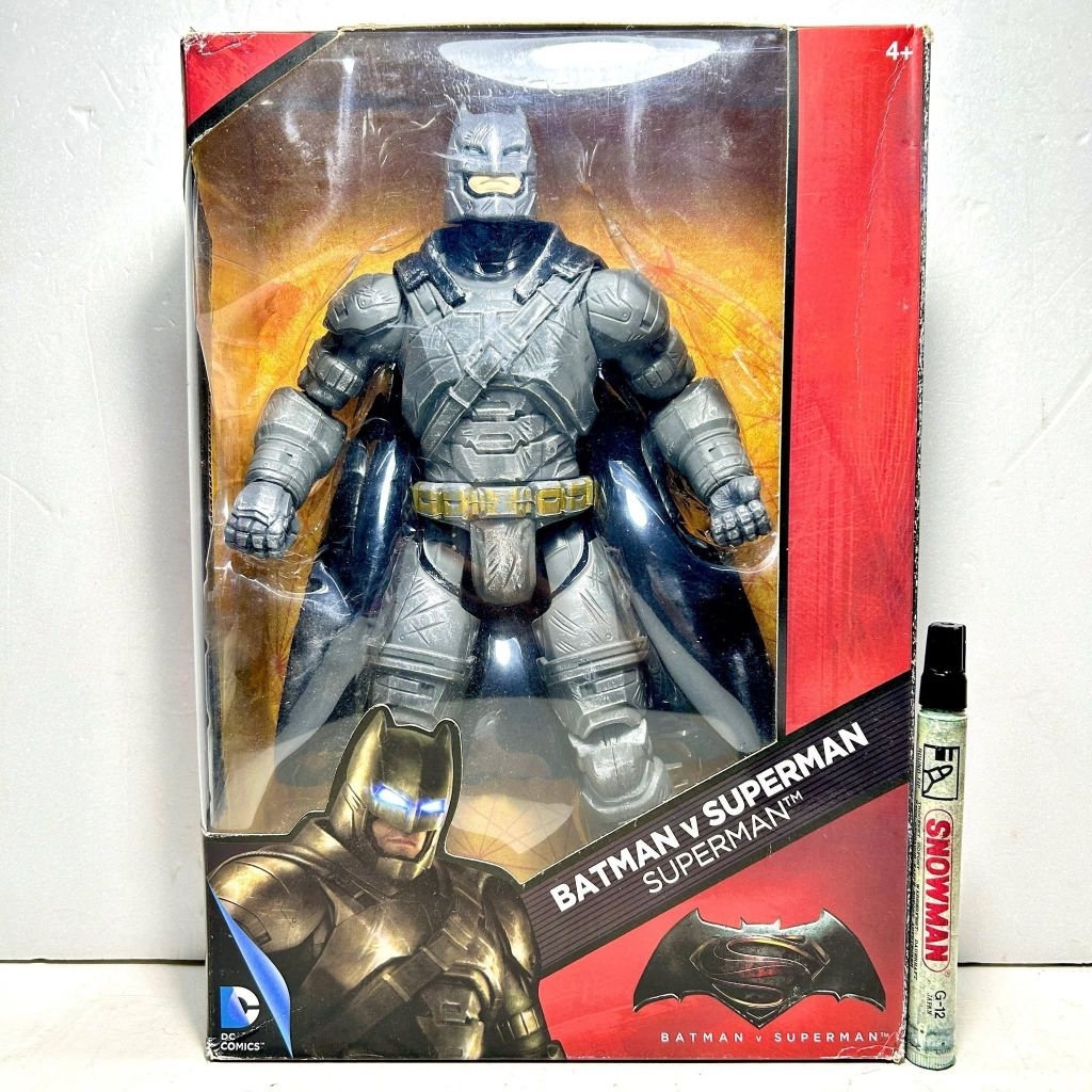 mainan action figure batman armor DC Multiverse Mattel DC Multiverse Armored Batman 12" action figur