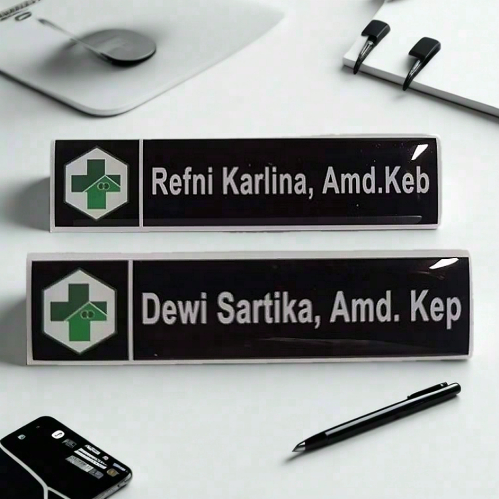 Name Tag Akrilik Putih Peniti - Papan Nama Peniti