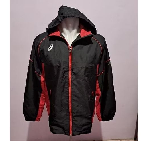 Jaket Asics