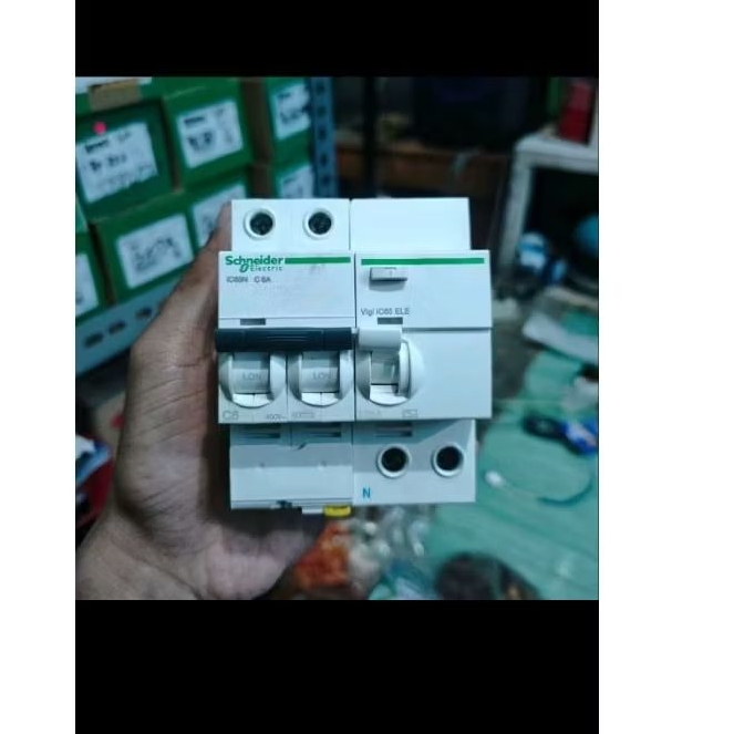 elcb rccb schneider 2p 6A 30MA vigi ic65 ELE