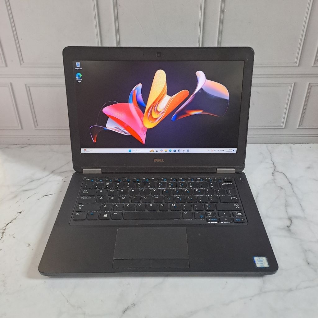 DELL LATITUDE E5270 I7-6600U 32GB RAM / 1TB SSD / FHD / BACKLITE