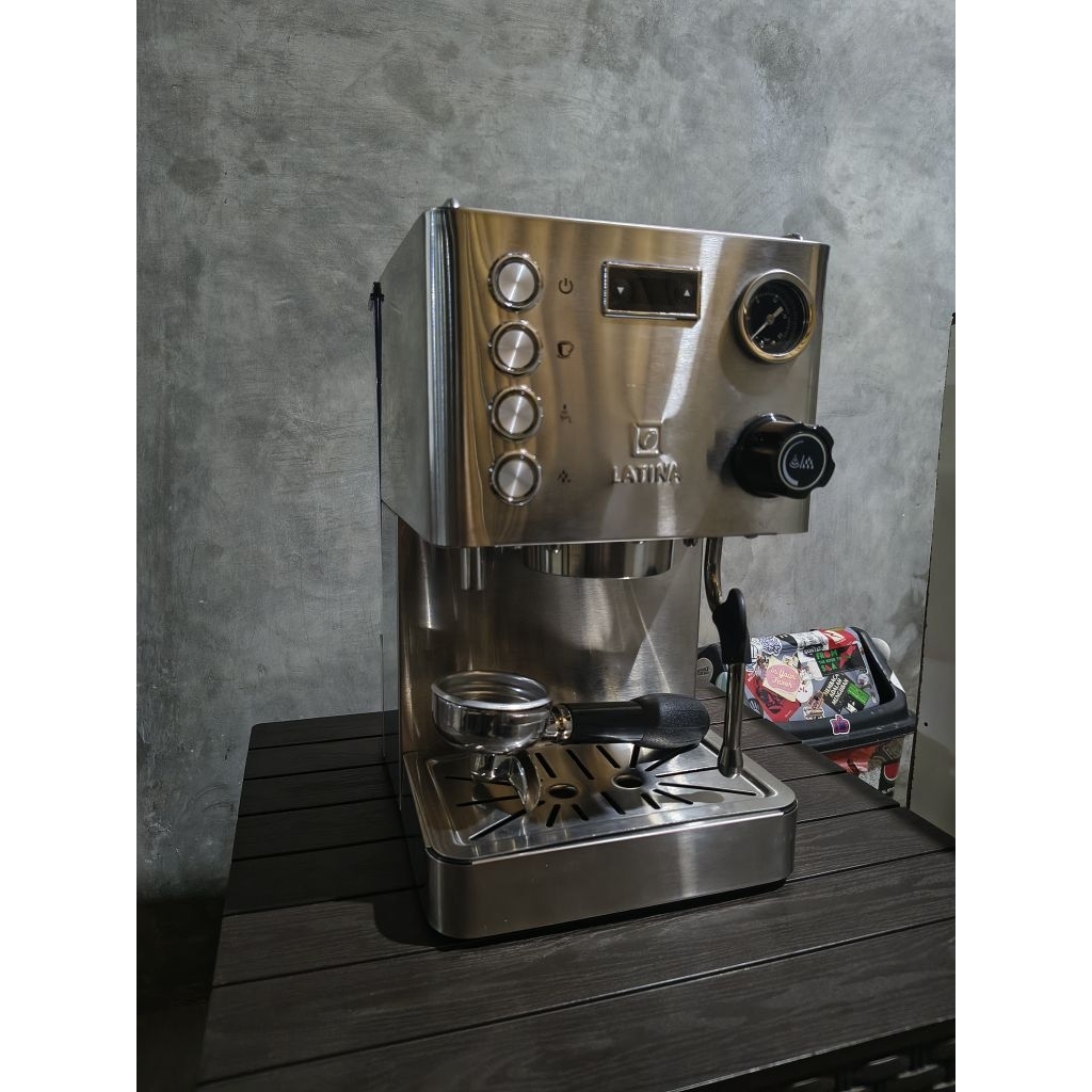 Mesin Espresso Latina Altro