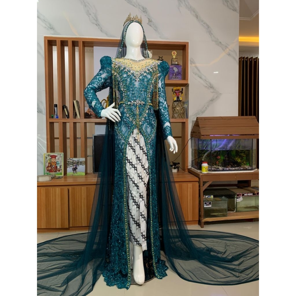 kebaya pengantin warna hijau emerald  full payet