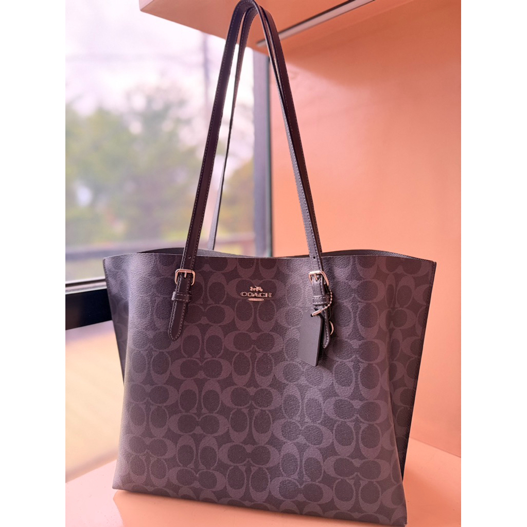 coach Mollie tote in navy (outlet)