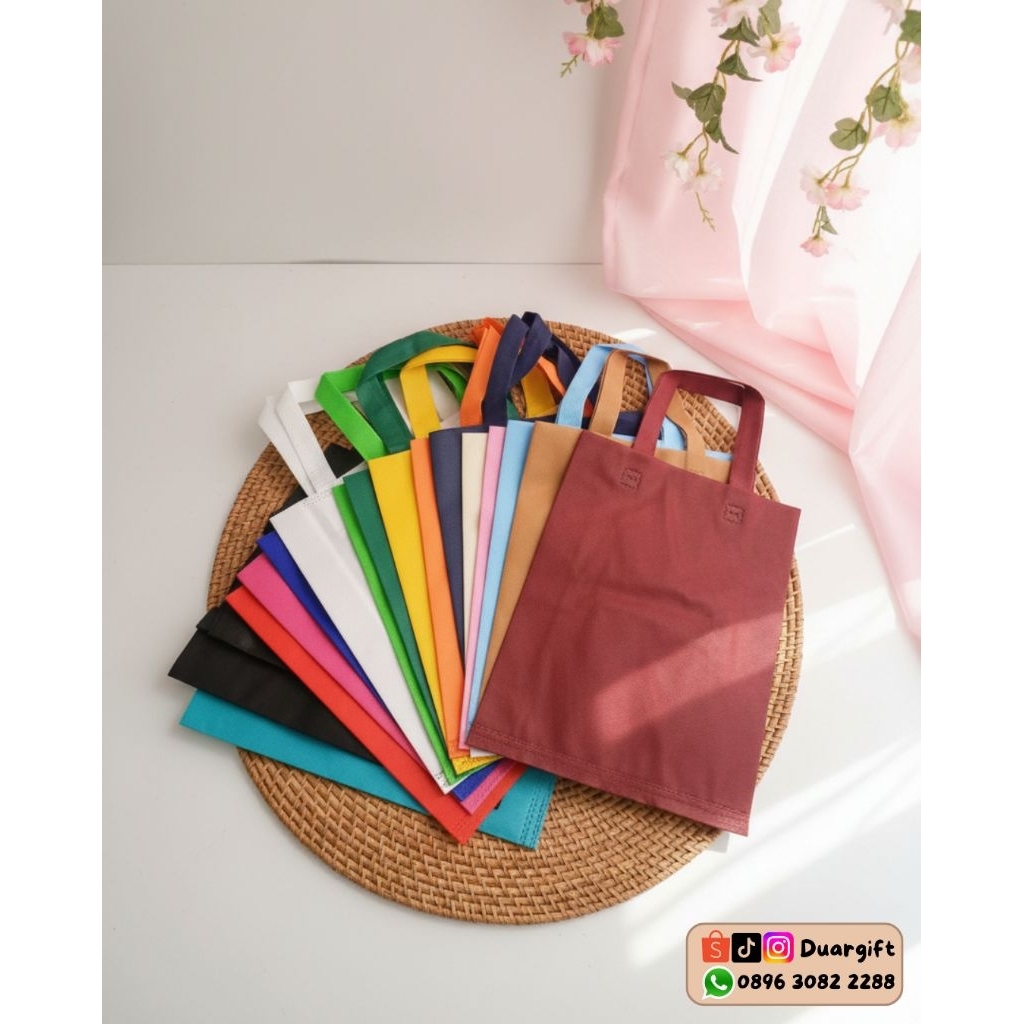 Tas Spunbond 25x35 / Spunbond Bag / Goody Bag / Tas Kain  Spunbond untuk Hampers