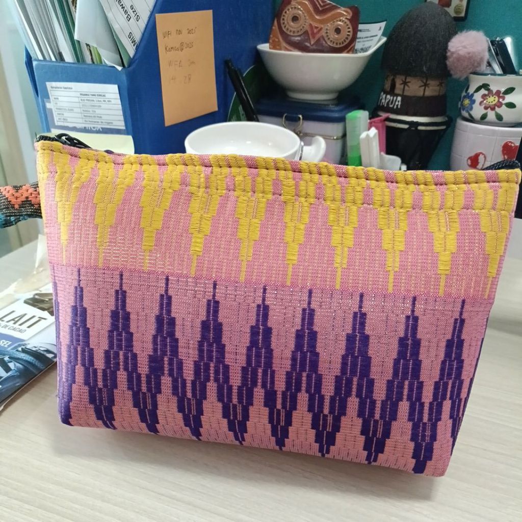 NEW. pouch etnik tenun