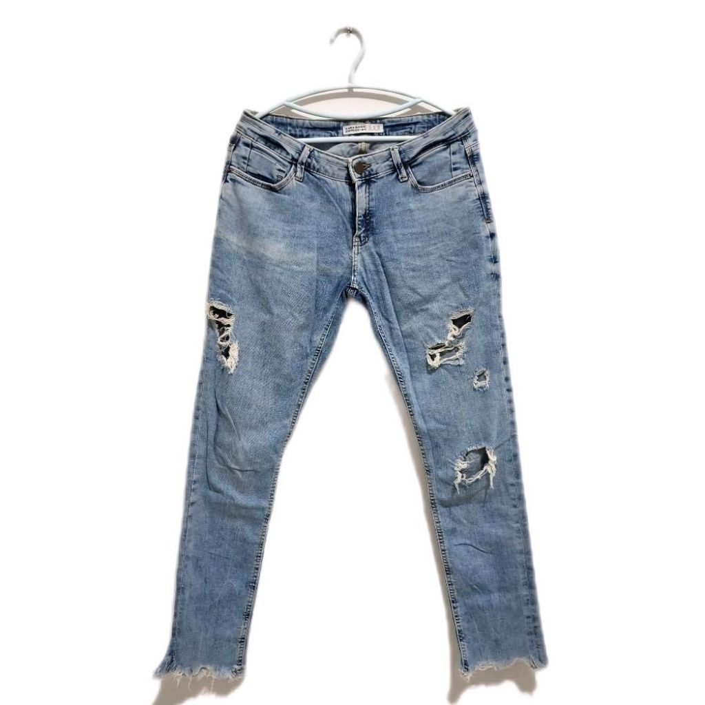 Zara Celana Panjang Wanita Jeans Z1975 Denim Original Size 36 dengan Desain Ripped