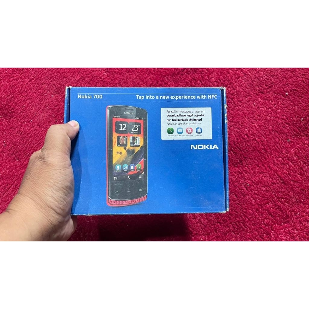 Nokia 700 BNIB segel stock lama