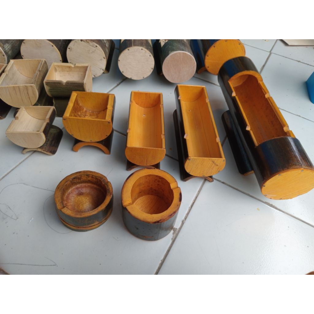 ASBAK BAMBU /ASBAK UNIK/ASBAK ESTETIK/WADAH SEKAR ROKOK/ASBAK TRADISIONAL UK.15 CM