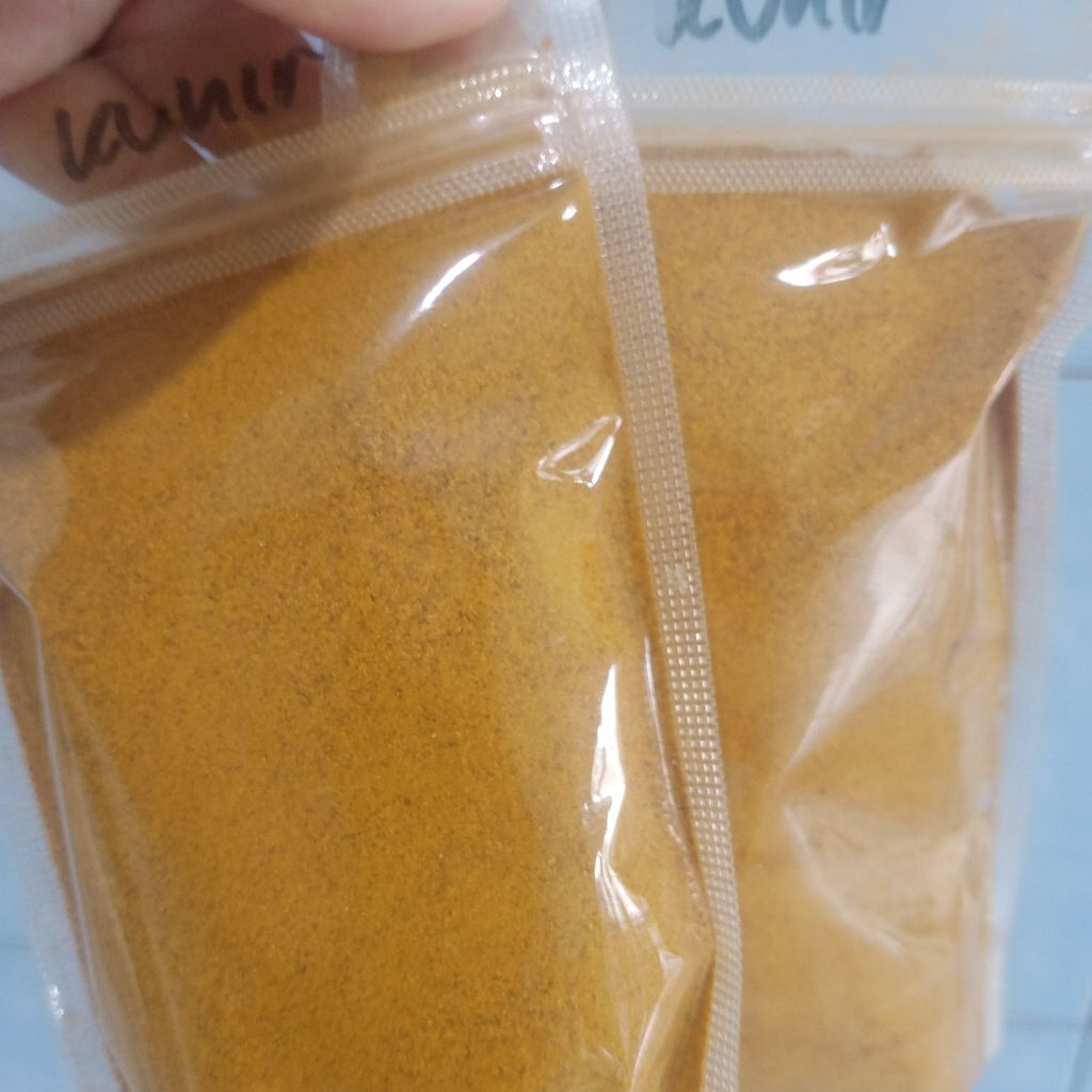 kunir bubuk 100 gram / kunyit bubuk
