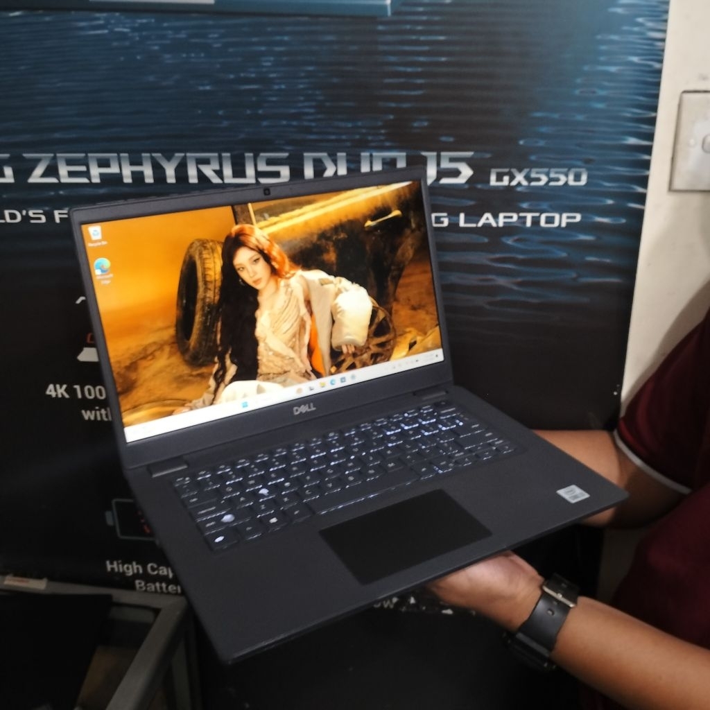 Dell latituide 3410 i3-10110U Ram 8Gb/SSD 512Gb