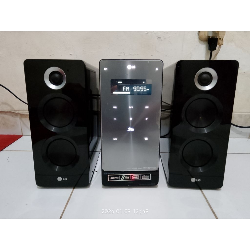 speaker LG Mini Hifi Compo FB166 Dvd Usb Suara Gelegar