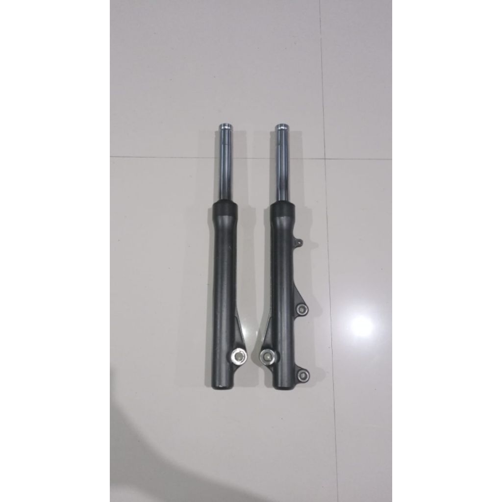 As Shock Breaker Depan Cakram Disk Set Kanan Kiri Tabung Bottom Honda Vario 125 K60 Pnp Vario 110 12