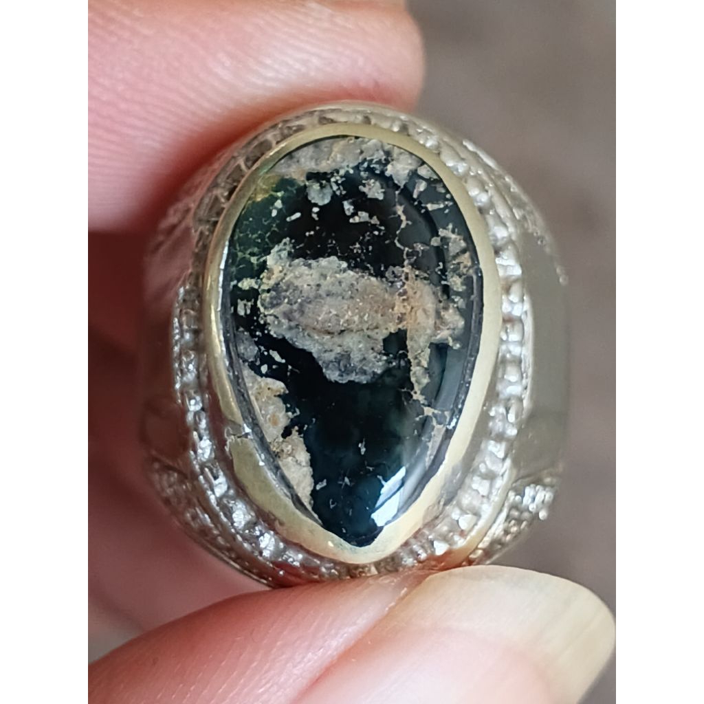 Natural Batu Pirus Persia Hitam