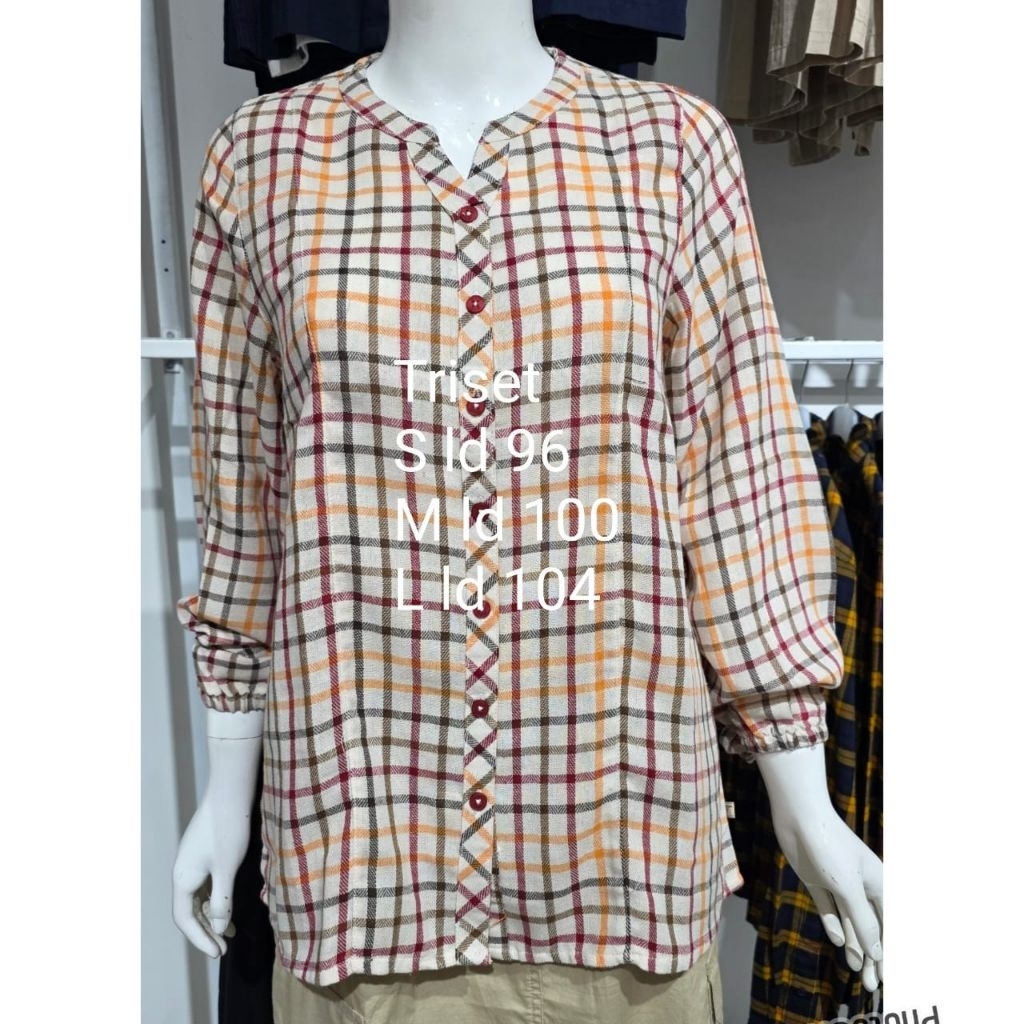 Blouse Wanita Triset