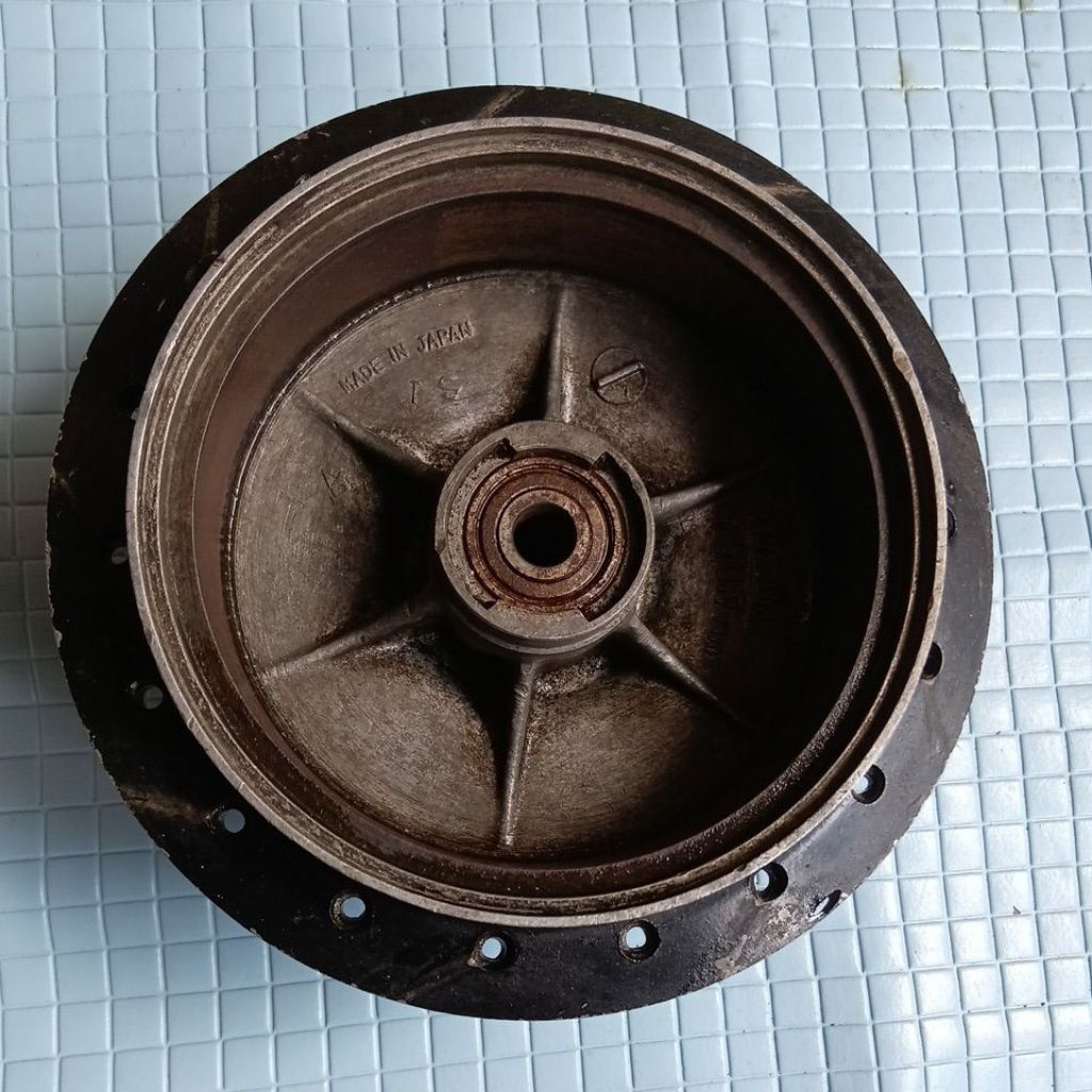 tromol depan suzuki ts