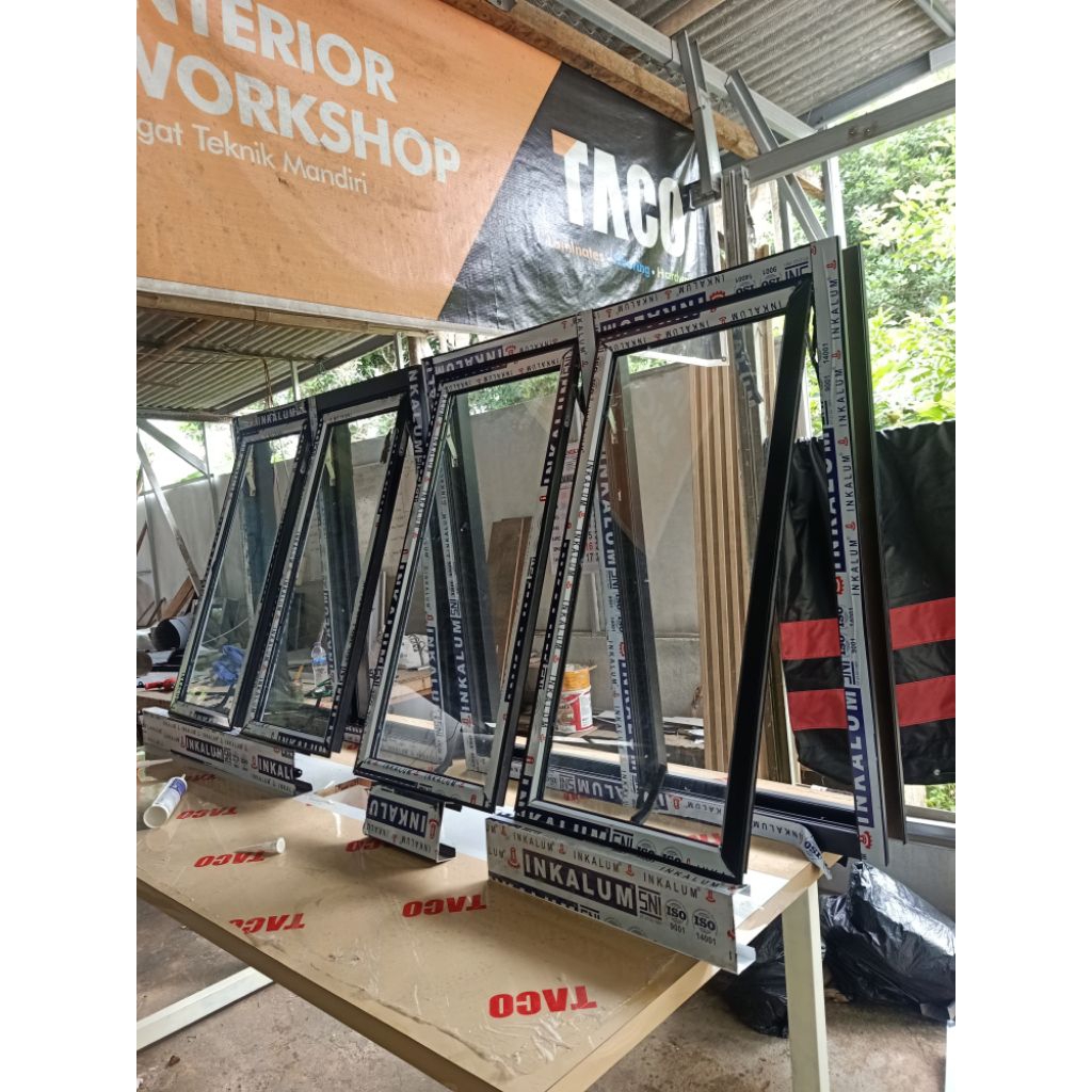 Jendela Aluminium Gandeng  free packing kayu/ Jendela double casement/ jendela Aluminium