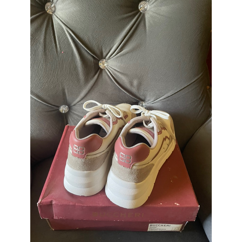 preloved sepatu buccheri