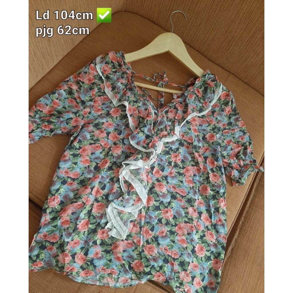 TOP BLOUSE RUFFLE BUNGA KOREAN LOOK