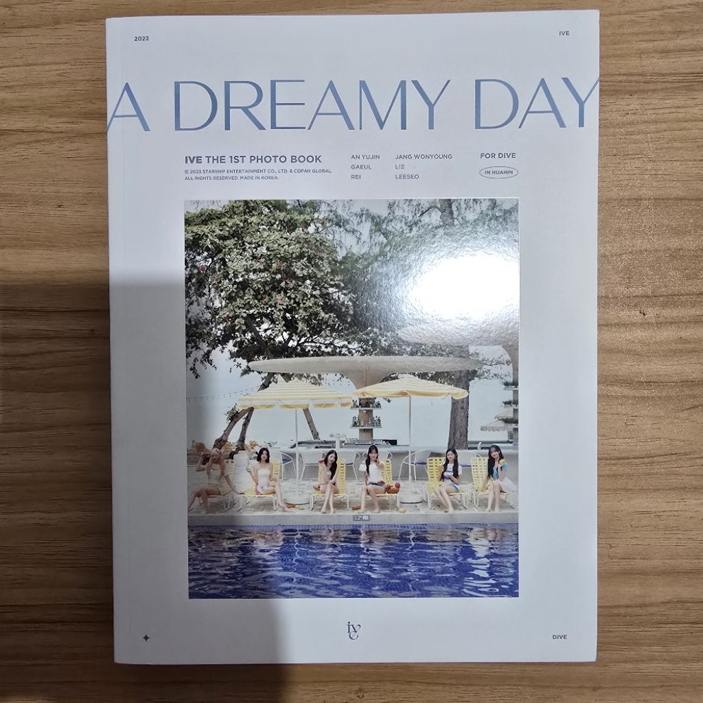 IVE 1ST PHOTOBOOK A DREAMY DAY 2023 WONYOUNG YUJIN GAEUL REI LIZ LEESEO PB PC PHOTOCARD ALBUM