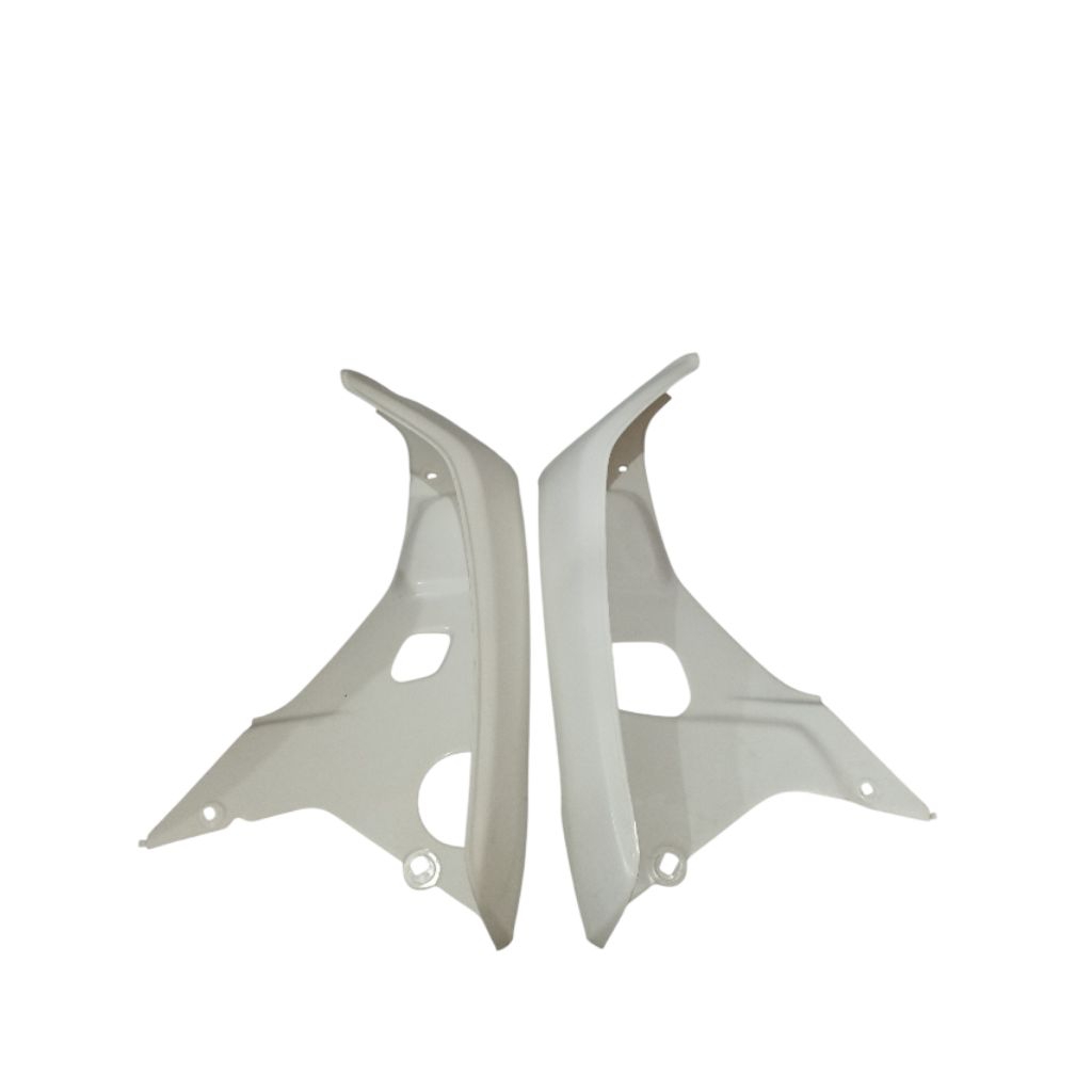 64301/64302-GN5-830ZA Sayap kanan kiri Honda Astrea Grand Impresa original AHM warna putih