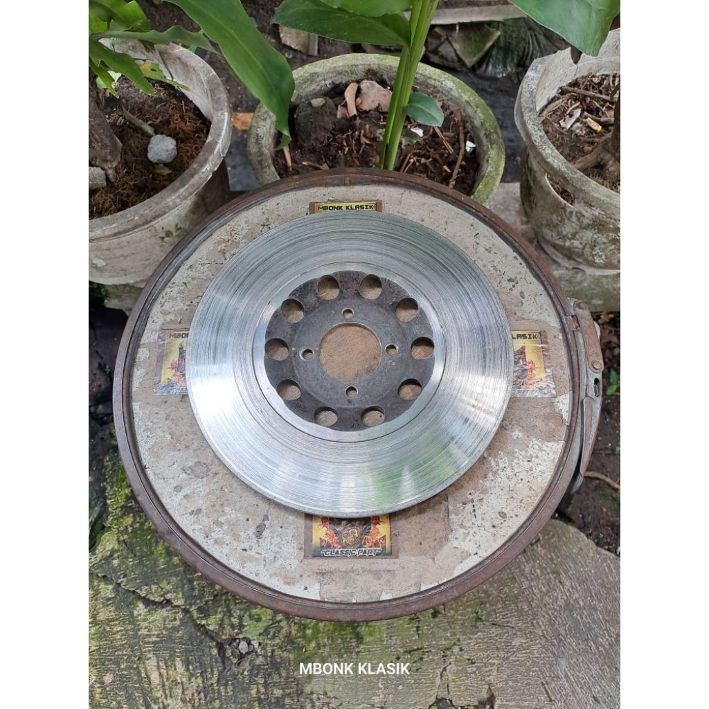 piringan cakram suzuki gt185 twin ORIGINAL piringan cakram gt185 piringan cakram suzuki gt twin piri