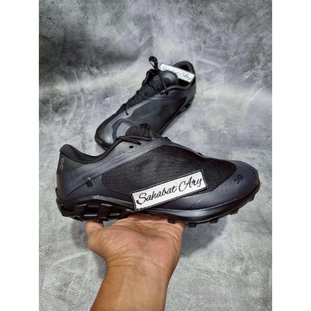 Sepatu Cloudventure Peak PAF Black