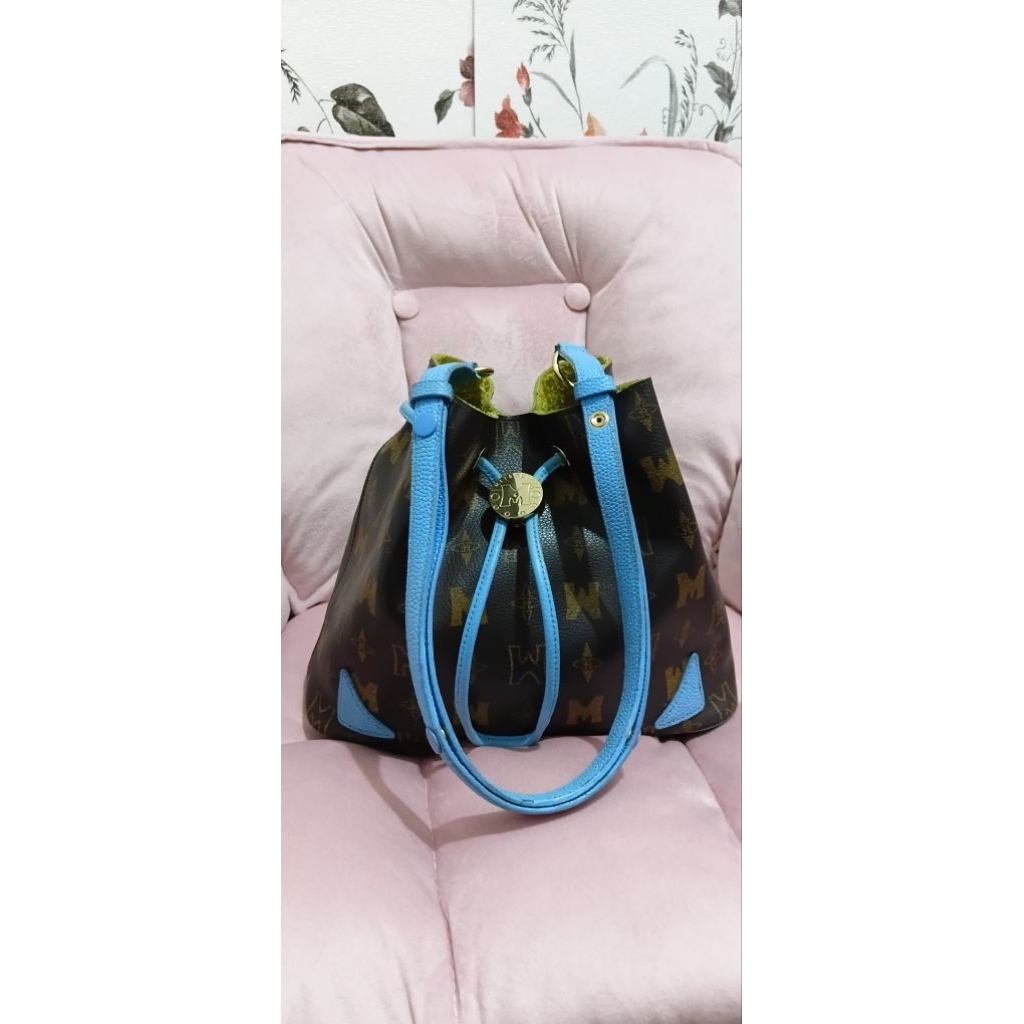 Bucket metrocity kulit Preloved