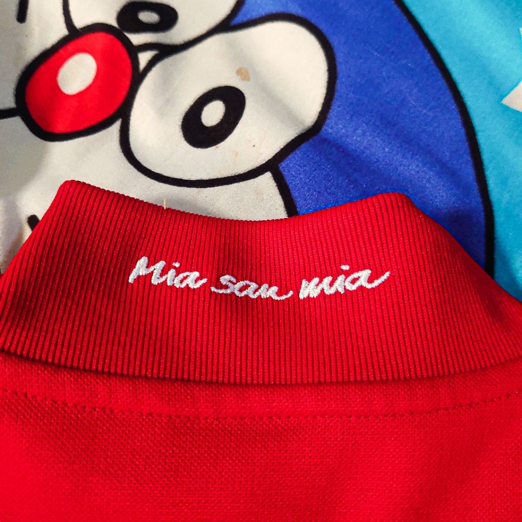 Jaket Adidas G83270 FCB Bayern Munich Anthem
