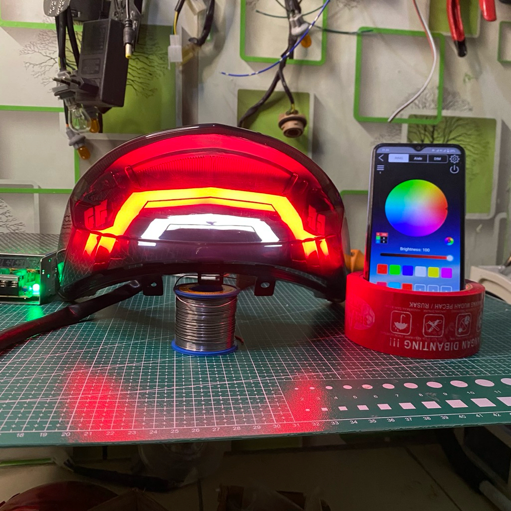 Stoplamp Lazy RGB Vario 110 FI