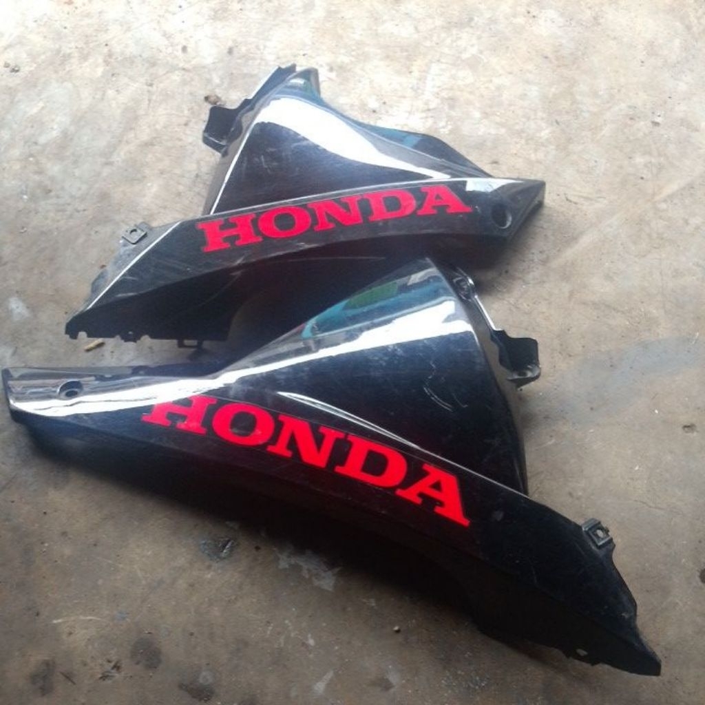 cover Undercowl Honda CB150R K45 original copotan fairing bawah CBR 150R K45 bekas
