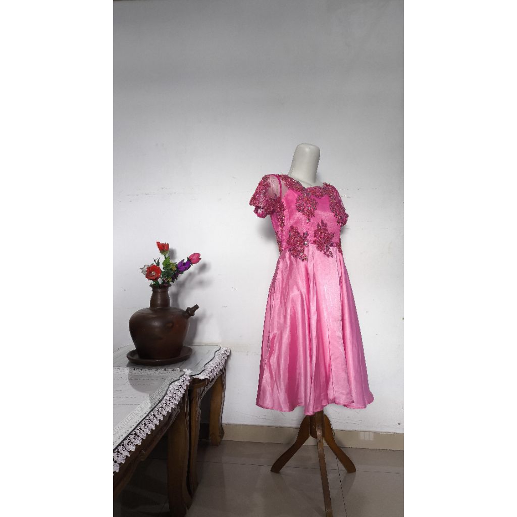 Dress Brukat anak remaja SMP, Dress Natal Pink, Dress anak perempuan remaja cantik lengan pendek