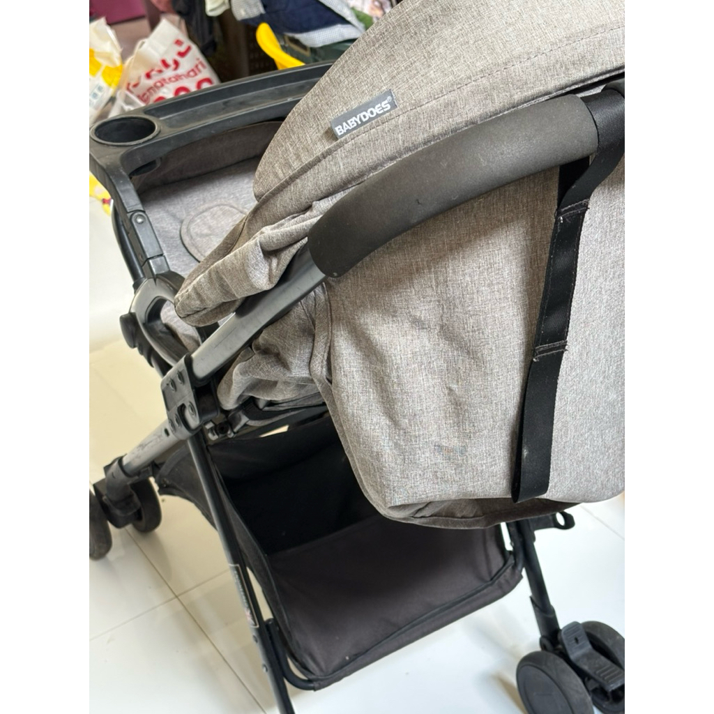 Preloved stroller BabyDoes nexus